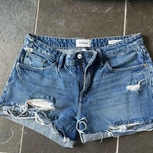 FRAME Le Grande Garçon distressed shorts size 25
